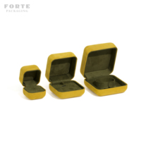Boîte à bijoux en velours de haute qualité avec logo en feuille d'or, étui de présentation de luxe pour un cadeau de mariage ou d'anniversaire