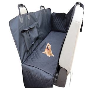 غطاء لمقعد الحيوانات الأليفة الخلفي في السيارة المقاوم للماء ومزود بطباعة مخصصة من مصنع المعدات الأصلي أثناء السفر للحيوانات الأليفة - Product Image 4
