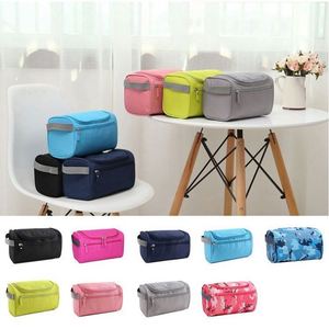 Trousse de Toilette Suspendue pour Hommes - Organisateur Personnalisé pour Voyages d'Affaires et Activités de Plein Air - Product Image 2