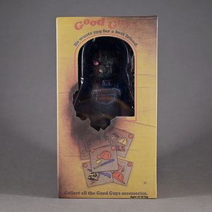 Figura de Acción de PVC de Chucky Reencarnado de Neca - Edición Limitada Versión con Ropa Quemada Inspirada en Películas, TV y Animación Occidental - Product Image 5