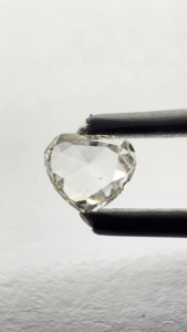 เพชรขาวใส SI2 ที่เพาะเลี้ยงในห้องปฏิบัติการ สำหรับทำแหวนและเครื่องประดับแบบสั่งทำ ให้ความเงางามและประกายขาว - Product Image 2