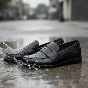 Zapatos de Lluvia de Moda para Mujer, Primavera-Verano-Otoño 2026, Ligeros, con Logotipo Personalizado, Antideslizantes, de PVC, Impermeables, Reciclables, Tipo Mocasín - Product Image 1
