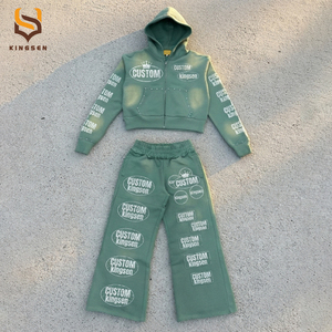 Ensemble de survêtement deux pièces personnalisé avec impression graphique, effet délavé, pantalon évasé et sweat à capuche en coton surdimensionné pour homme - Product Image 1