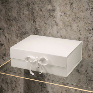 Exquisita Caja de Regalo Magnética de Alta Gama, Materiales Reciclados, Reutilizable, Cinta Elegante, Papel Autoportante con Recubrimiento UV Premium - Product Image 2