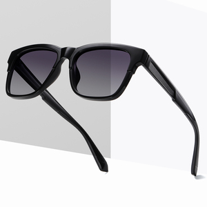 Nuevas Gafas de Sol Polarizadas para Hombre, Gafas de Sol Clásicas TR7518, Gafas de Sol Deportivas Coloridas con Patillas de Fibra de Carbono - Product Image 3