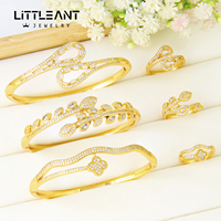 Ensemble de bracelet et bague en forme de trèfle simple et élégant, couleur or, plaqué or 14 carats, zircon blanc, bijoux pour femmes