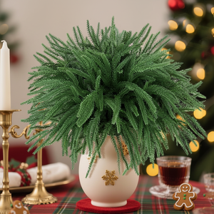 12 Branches artificielles de pin de Norfolk pour la décoration de table et les accessoires de fête - Product Image 3