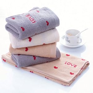 Serviette de bain en coton jacquard tissé rouge avec logo personnalisé, chiffon de nettoyage de cuisine épais et absorbant, fourniture hôtelière OEM - Product Image 2