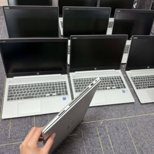 Portátil Ligero para 450G6 450G7 I5 10ma Gen 8G 256G SSD 15 Pulgadas, Laptop Empresarial con Teclado Numérico TN - Product Image 2