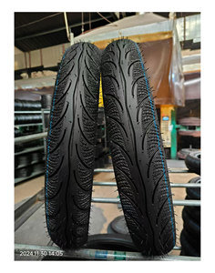 Vendita diretta in fabbrica di pezzi di ricambio per moto pneumatici 70/80 60/80-17-17 80/90 90/80 tubo Tubeless per moto - Product Image 1