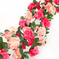 Décor de mariage : Guirlande de roses artificielles à toucher réel, plantes suspendues, roses et lierre pour bricolage