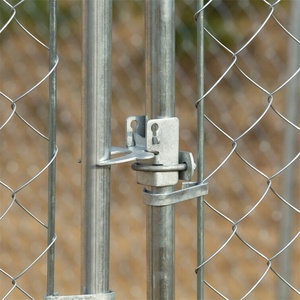 Pannelli di Recinzione a Maglia Concatenata 6x6 <span class=keywords><strong>in</strong></span> PVC Nero Zincato <span class=keywords><strong>per</strong></span> Industria, Rotolo da 50 Piedi, Recinzione Chainlink da 6 Piedi - Product Image 5