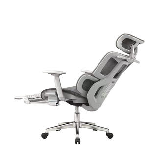 <span class=keywords><strong>Sedia</strong></span> da ufficio moderna di lusso con schienale alto e Design ergonomico confortevole poggiatesta regolabile con poggiatesta incluso - Product Image 1