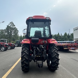 Tracteurs agricoles fabriqués en Chine, petits tracteurs agricoles 4x4, tracteurs compacts pour l'agriculture, tracteurs à quatre roues - Product Image 4