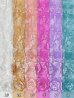 Tissu en dentelle florale verticale à sequins et perles 3D pour robes de mariée et de soirée