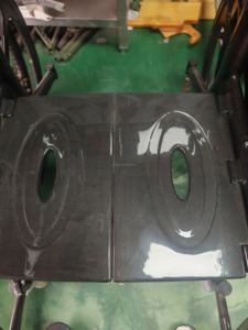 Silla de Ruedas de Fibra de Carbono Personalizada para Uso Doméstico 3K - Ligera, de Alta Resistencia, Autoclavable, de Carbono Seco - Product Image 4