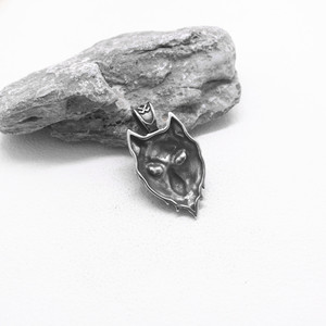 Yunnique – collier avec pendentif tête de loup en acier inoxydable, bijoux unisexes du zodiaque animal, style européen et américain, pendentif rétro à la mode - Product Image 3