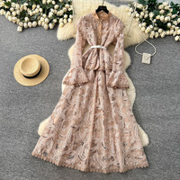 Robe longue décontractée élégante pour femme WIWT, broderie en dentelle, coupe trapèze, col montant, manches longues évasées, ceinture, pour le quotidien