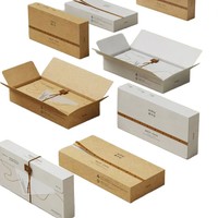 Boîte d'emballage portable personnalisée bicolore minimaliste en papier kraft avec lien en ficelle, finition brillante ou mate, pour portefeuilles et artisanat
