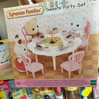 Sylvanian Families Süßigkeiten-Party Zubehör-Set Calico Critters Mini-Geschirr Sammlerstück Dekoration für Kinder