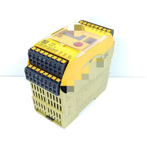 Controlador de Sistema de Control PLC M B0, Número de Identificación 772100, Versión 23, EN CONDICIÓN DE PRUEBA - Product Image 1