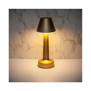Luz LED para el hogar 2600mAh Lámpara de mesa de larga duración con lámpara de mesa recargable con control remoto de color RGB