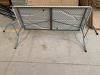 Table à manger pliante en plastique d'extérieur de 5 pieds à vendre