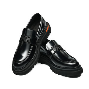 2025 nuevos zapatos de cuero clásicos para hombres en estilo italiano tamaño grande 100% zapatos Oxford de negocios de cuero puro - Product Image 1
