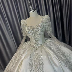 Vestido de Novia Lscm118 Moderno y Elegante, con Cuentas de Cristal Color Champán, Satinado, con Cola de Capilla, Apliques Barrocos - Product Image 2