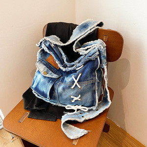 Túi denim mới được giặt và đeo cho phụ nữ, với thiết kế thích hợp và túi đeo chéo vai đơn công suất lớn với các cạnh sờn - Product Image 2