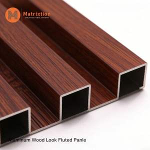 Paneles de Revestimiento de Pared Acanalados de Aluminio con Aspecto de Madera |   Sistema de Fachada Arquitectónica con Recubrimiento en Polvo - Product Image 4