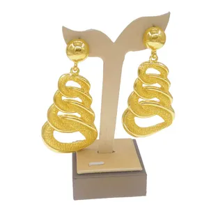 Zhuerrui Fashion Gold Design Luxury Pendant Surround Shape Earring Dangler Jewelry Sets Wholesale Woman Christmas Gifts E002010