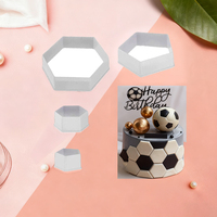 Kit de pâtisserie DIY : Quatre moules de football, découpoir à fondant pour gâteau, moule hexagonal 3D pour art sucré