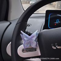 Diffuseur de parfum moderne en forme de papillon en pierre et métal pour grille d'aération de voiture et accessoire floral pour intérieur