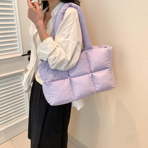 Bolso de gran capacidad, suave y cálido, bolso de hombro cuadrado para mujer, bolso de tela de nube, cierre de cremallera, moda de invierno - Product Image 2