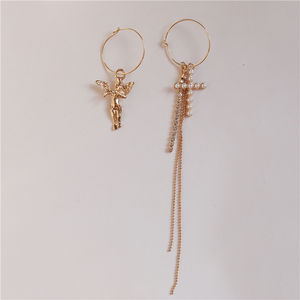 14 قيراط مملوء بالذهب الملاك الصليب شرابة الأقراط الطويلة غير المتماثلة ، بيان أقراط مستوحاة من إينستاجرام للنساء - Product Image 2