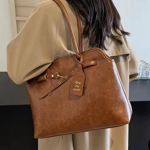 Bolso de Mano de Cuero PU de Diseño de Lujo, Bolso de Compras de Gran Capacidad con Cierre de Cremallera, Características Portátiles para Mujer - Product Image 1