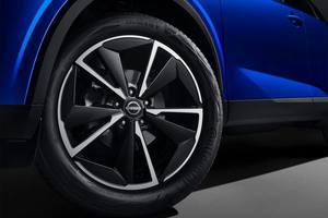Nissan <span class=keywords><strong>Qashqai</strong></span> Honor XV+ Édition de pointe 2025 <span class=keywords><strong>2</strong></span>.0L CVT <span class=keywords><strong>Blanc</strong></span> Perle Bleu Glace Volant à Gauche Pneus R18 Traction Avant 0km État Neuf - Product Image 4