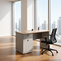 Bureau de direction moderne en bois Senrop avec tiroir verrouillable, armoire latérale modulaire extensible, poste de travail informatique