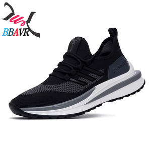 Zapatillas deportivas transpirables de punto para hombre 2021, estilo cross-border, para estudiantes, ideales para primavera, verano y otoño. - Product Image 1