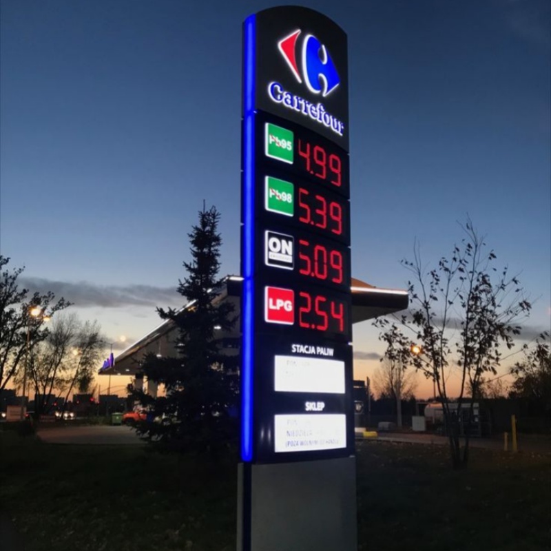 Custom-Pylon-Sign-for-Petrol-