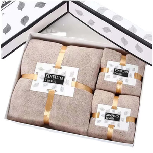 Set de 2 Toallas de Ducha de Forro Polar de Coral de Microfibra Súper Suaves, Multicolor y de Secado Fácil, Técnica no Tejida, Venta al por Mayor - Product Image 1