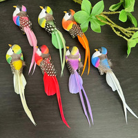 Ornement d'oiseau en plumes artificielles, oiseau vert à longue queue, décoration de jardin, observation des oiseaux en extérieur, décoration artisanale pour la maison