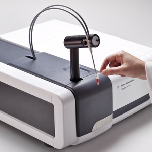 เครื่องสเปกโตรโฟโตมิเตอร์ Agilent Cary 60 UV-Vis สำหรับวิเคราะห์แสงอัลตราไวโอเลตและแสงที่มองเห็นได้ สำหรับห้องปฏิบัติการ - Product Image 3