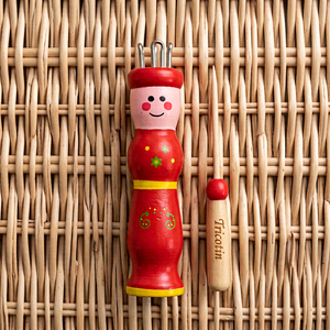 DANKING HC0163 Kit de Muñeca de Madera para Tejer de Alta Calidad |   Herramienta de Crochet Portátil, Hecha a Mano, con Diseño Rojo Elegante - Product Image 1