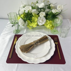 Sang Trọng Màu Trắng Gốm Nổi Bữa Ăn Tối Tấm Thiết Lập Sáng Tạo Sang Trọng Hộ Gia Đình Bộ Đồ Ăn Đám Cưới Loại Phổ Biến Nhất Bộ Đồ Ăn - Product Image 4