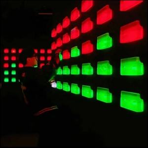 Active LED Light <span class=keywords><strong>Escape</strong></span> Maze Aire de jeux intérieure Interactive <span class=keywords><strong>Game</strong></span> Wall Climb Arena pour les loisirs sportifs - Product Image 5