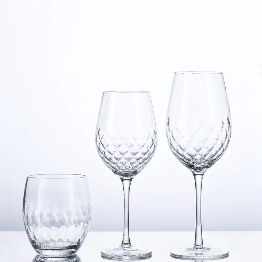 새로운 디자인 저렴한 고품질 차가운 음료 유리 컵 수제 바 줄기없는 마시는 안경 크리스탈 클리어 레드 와인 잔