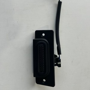 Botón de interruptor de puerta trasera Maserati 80054800 negro para GT MC, pieza de repuesto - Product Image 1