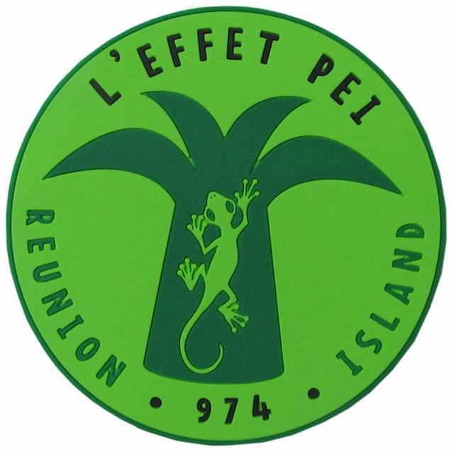 Custom Logo Rubber Iron on Pvc Patch Badges Backpack Hat Hook Sewing Patches Soft Silicone 3D Embossed Rubber Patch for Garment